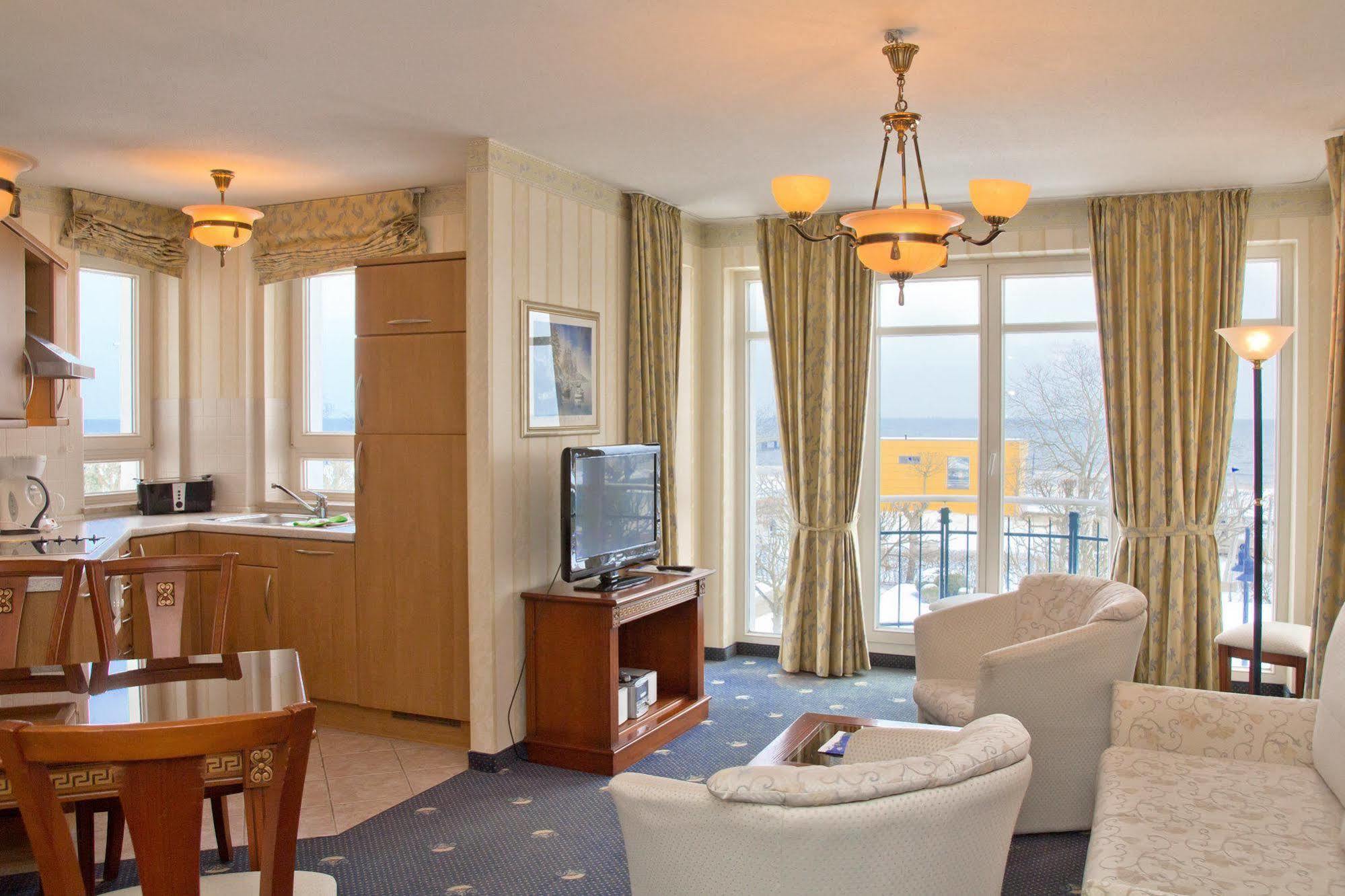Seetelhotel Ostseeresidenz Ahlbeck Heringsdorf  Buitenkant foto