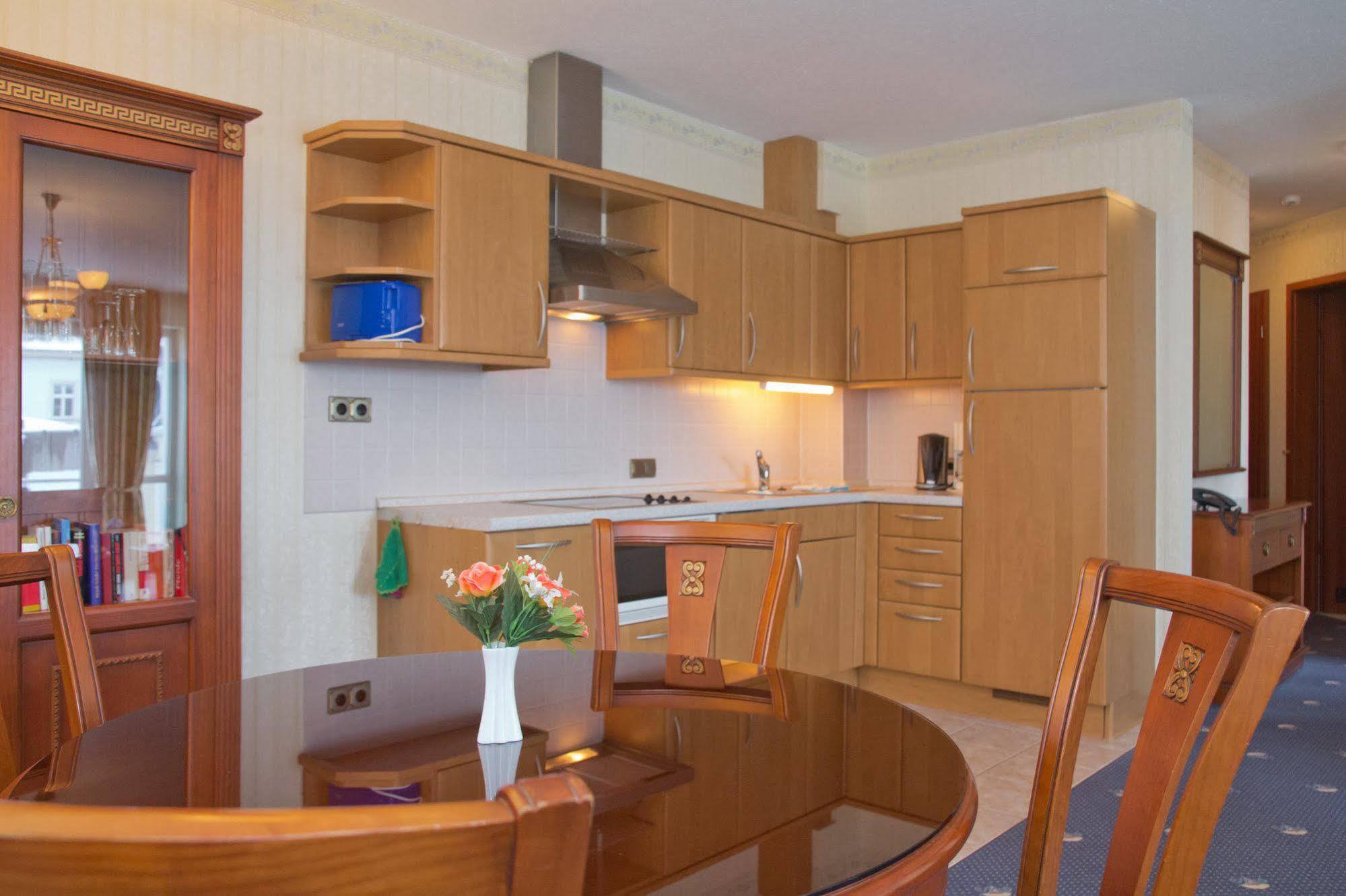 Seetelhotel Ostseeresidenz Ahlbeck Heringsdorf  Buitenkant foto